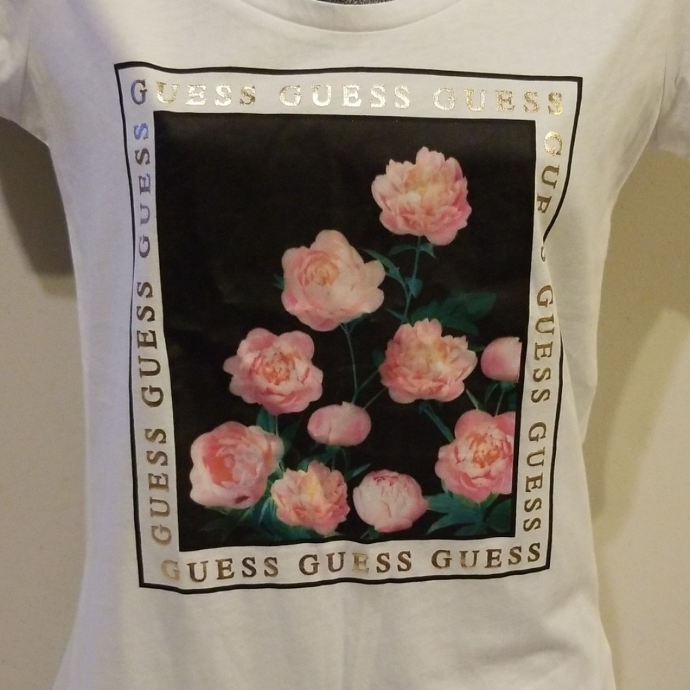 Guess - Picture 2 of 4